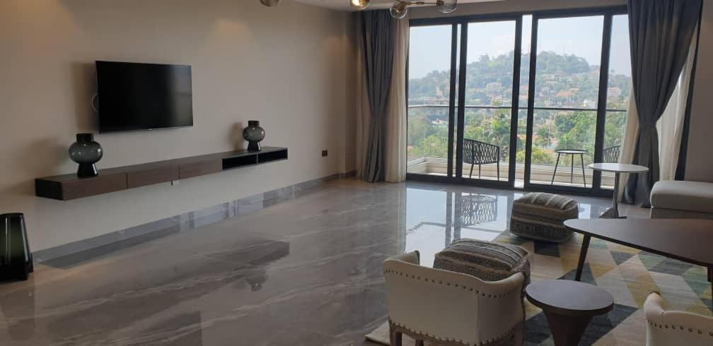 Zara Garden Hotel And Apartments Kampala Bagian luar foto