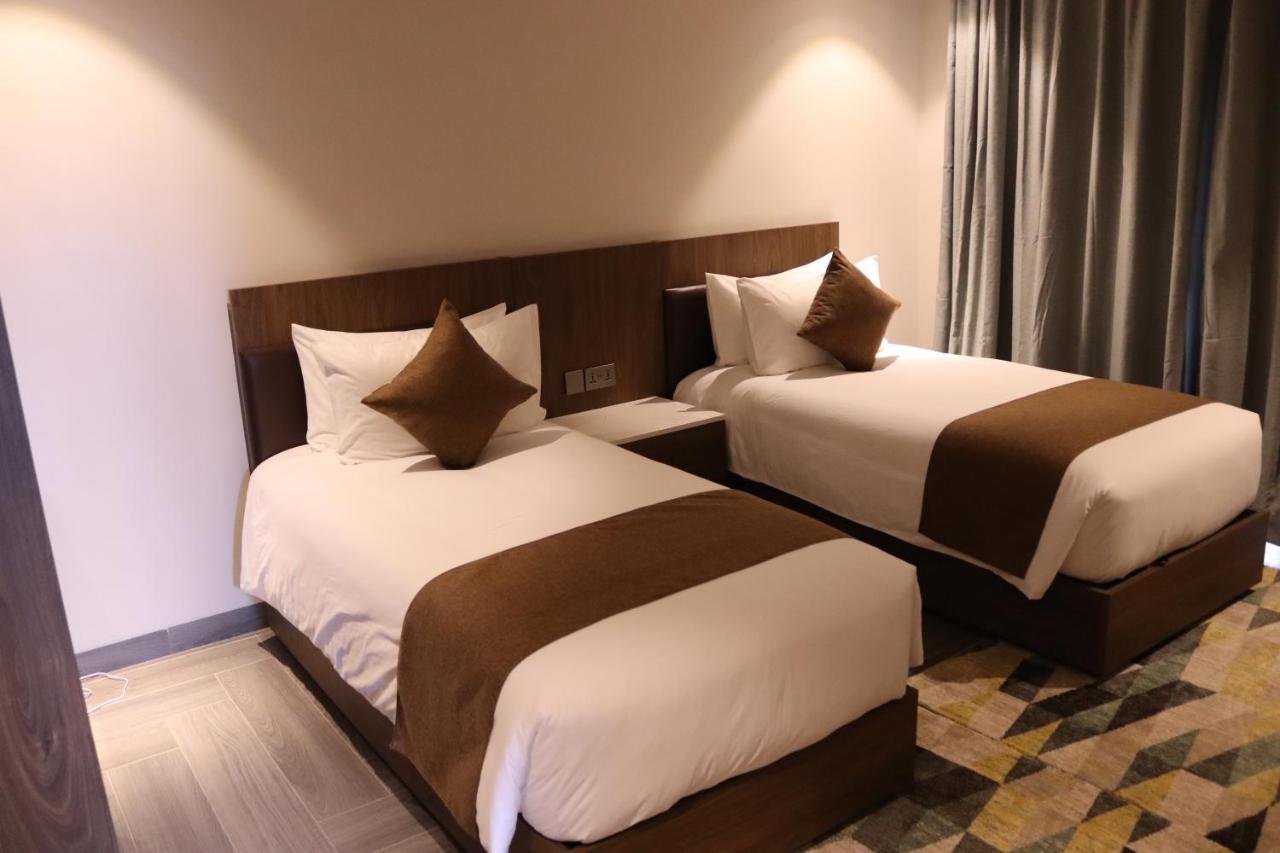Zara Garden Hotel And Apartments Kampala Bagian luar foto