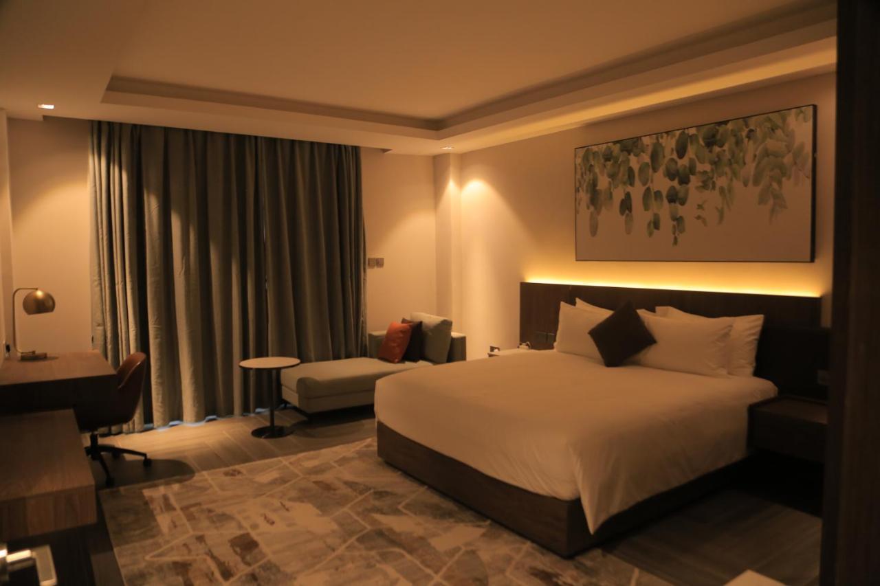 Zara Garden Hotel And Apartments Kampala Bagian luar foto